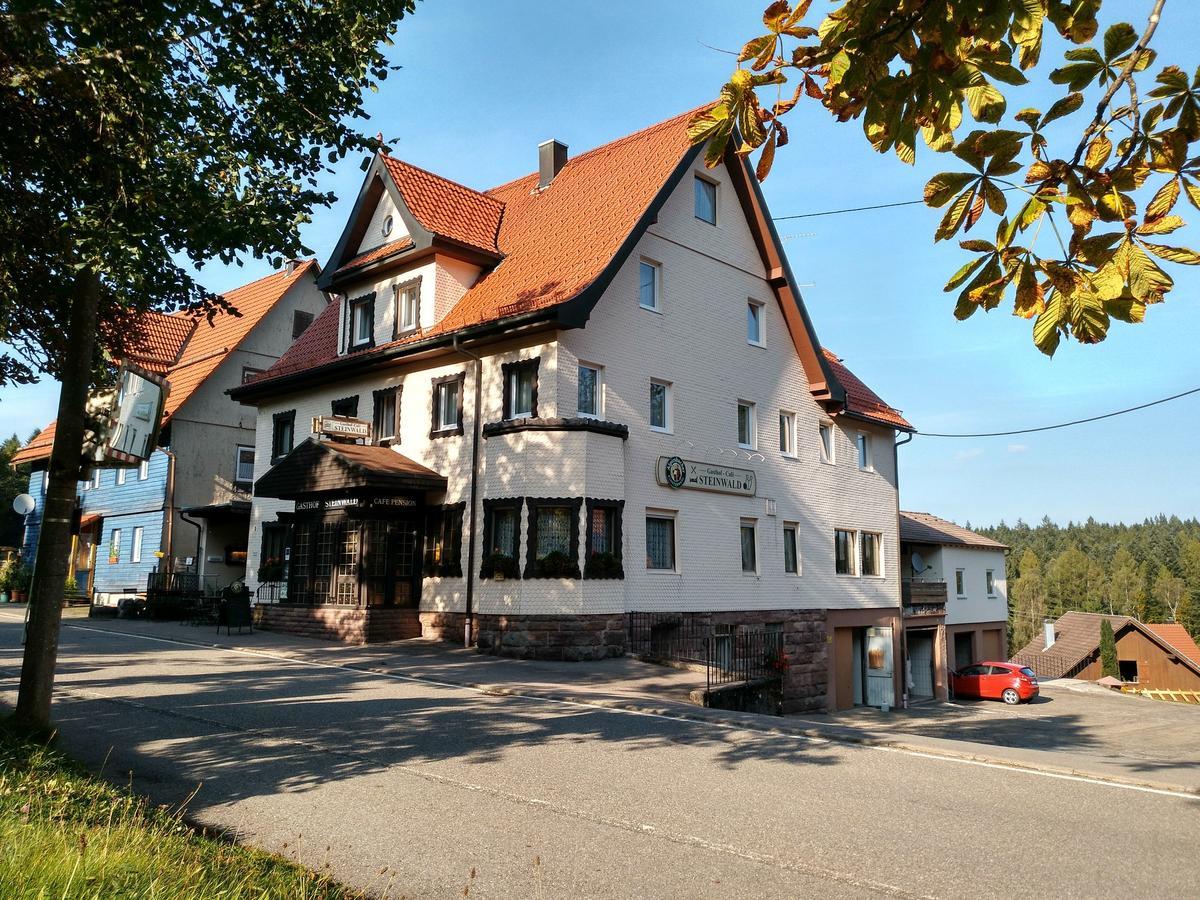 Gasthof "Zum Steinwald" Loßburg エクステリア 写真